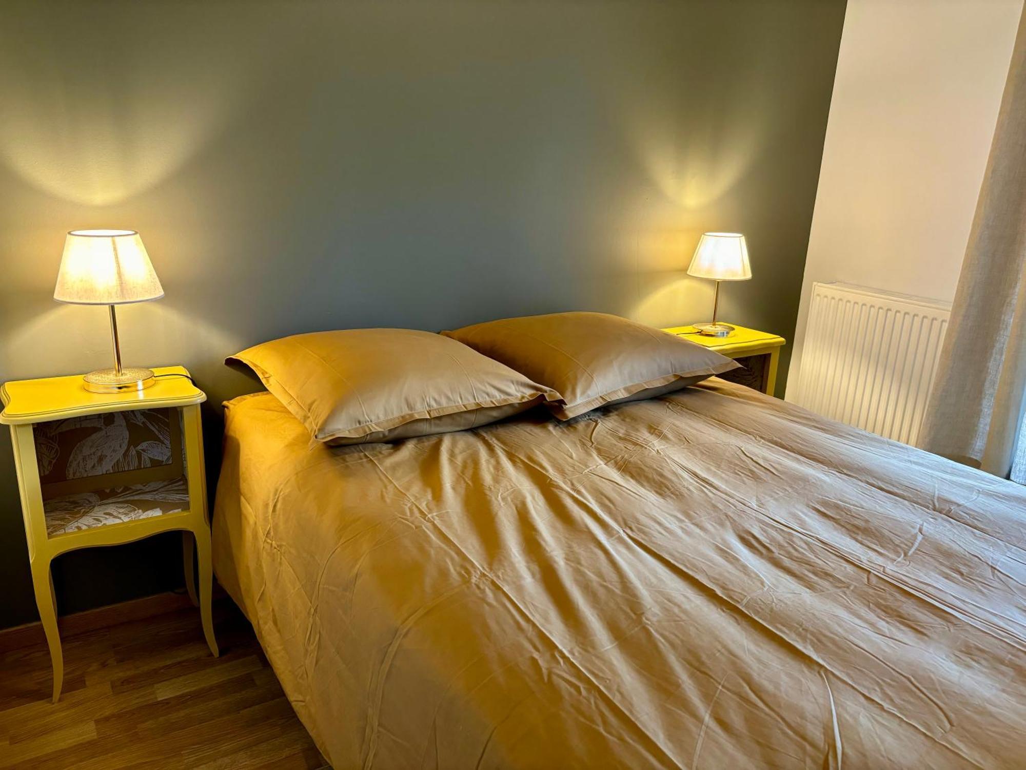 Appartement Proche Centre Parking & Terrasse Besançon Esterno foto